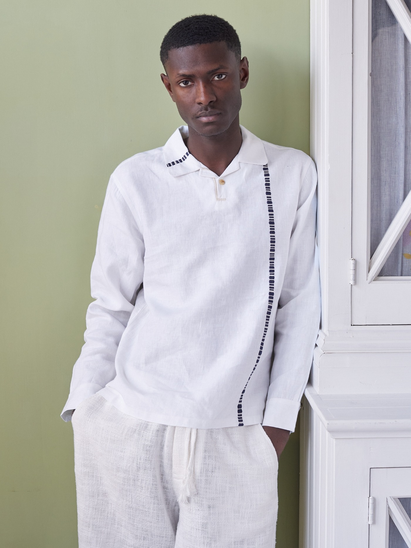 Shirts | Jupe by Jackie